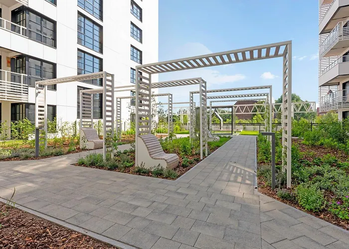 Doki Living - Foodhall & Parking By Downtown Aparthotel