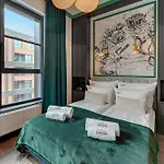 Doki Living - Foodhall & Parking By Downtown Appart hôtel 4*