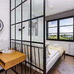 Doki Living - Foodhall & Parking By Downtown 아파트호텔 그단스크
