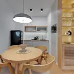 Doki Living - Foodhall & Parking By Downtown 아파트호텔