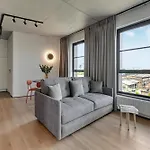 Doki Living - Foodhall & Parking By Downtown Appart hôtel Gdańsk