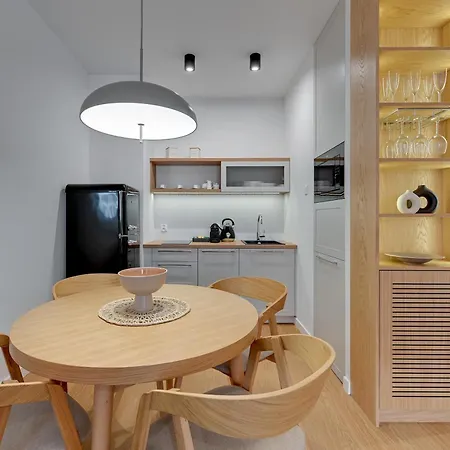 Doki Living - Foodhall & Parking By Downtown Ξενοδοχείο με διαμερίσματα