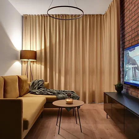 Doki Living - Foodhall & Parking By Downtown *