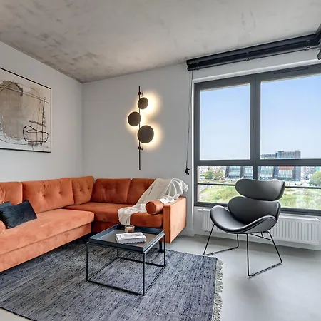 Doki Living - Foodhall & Parking By Downtown * Gdańsk
