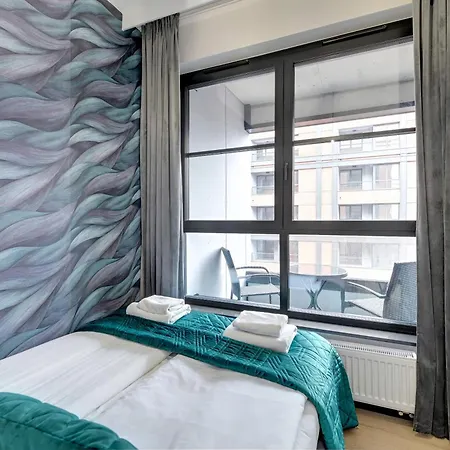 Doki Living - Foodhall & Parking By Downtown Apartament *