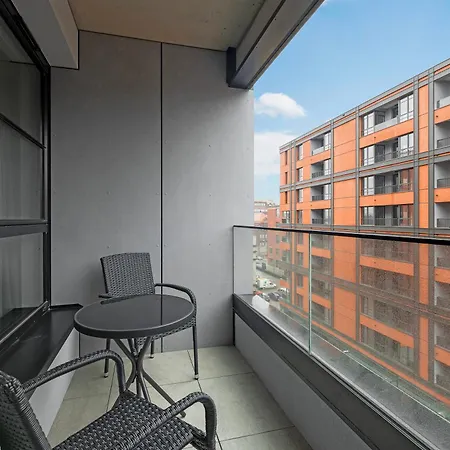 Doki Living - Foodhall & Parking By Downtown Apartament