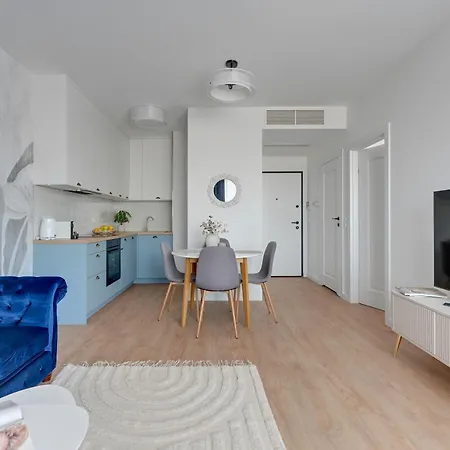 Doki Living - Foodhall & Parking By Downtown Apartament *