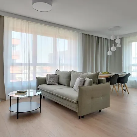 Doki Living - Foodhall & Parking By Downtown *