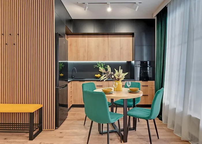 Doki Living - Foodhall & Parking By Downtown 4* Gdansk