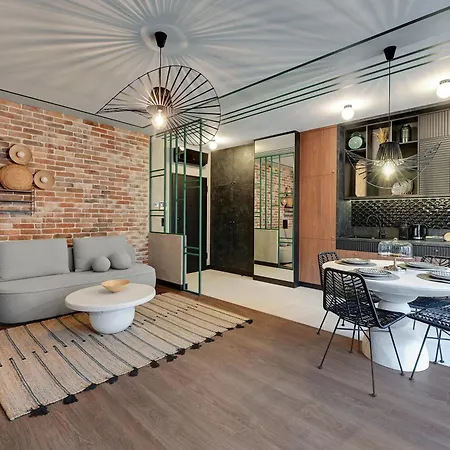 Aparthotel Doki Living - Foodhall & Parking By Downtown Gdańsk