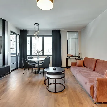 Aparthotel Doki Living - Foodhall & Parking By Downtown Gdańsk